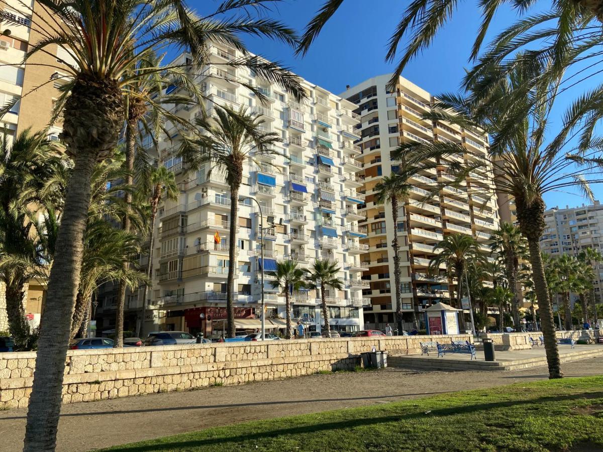 Malagueta Beach Front Mediterranean Apartment Malaga Exterior photo